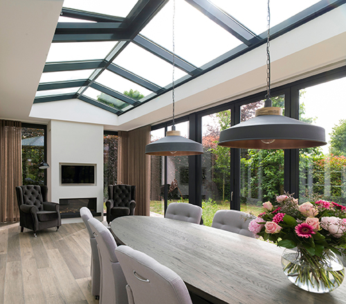 Serre met lichtstraat