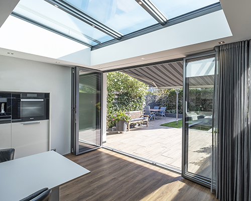 Uitbouw glas