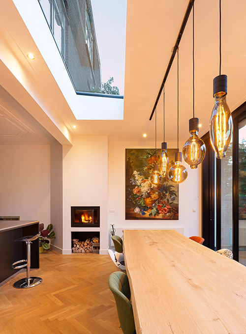 Serre aanbouw met lichtstraat