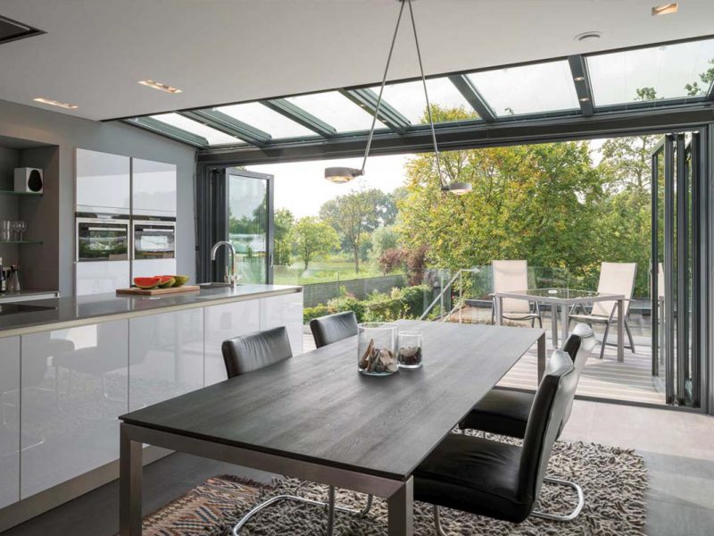 Glazen schuifwand tuin