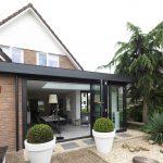 Geïsoleerde serreaanbouw