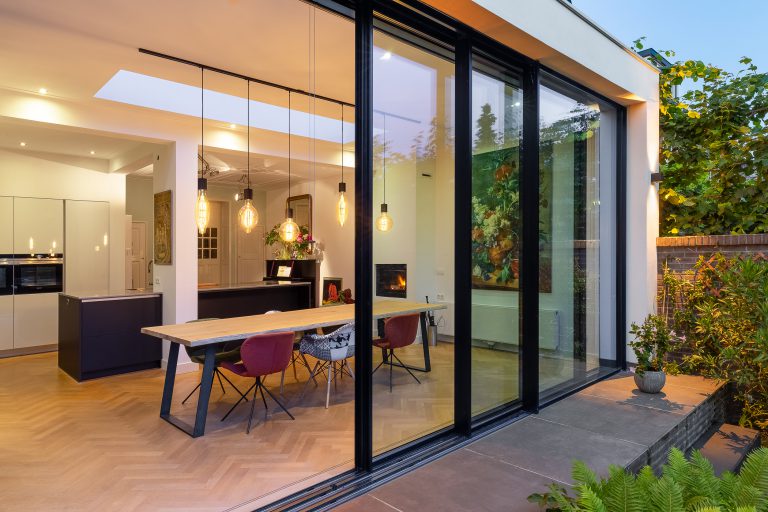 schuifpuien dichtbij buiten