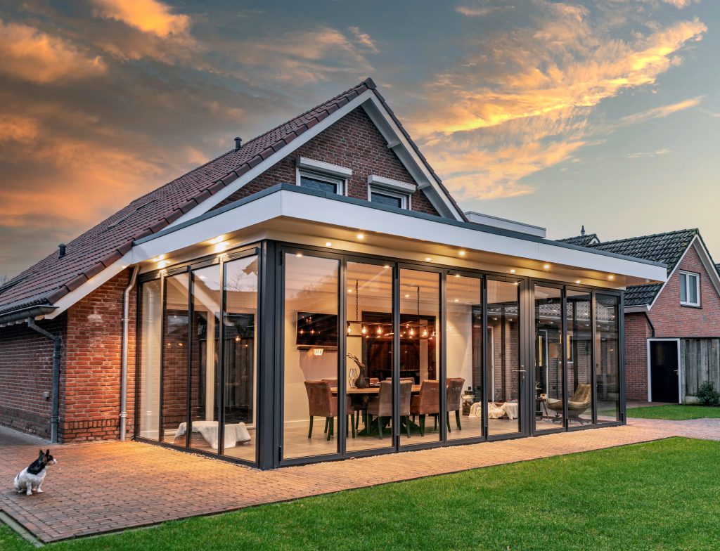 Geïsoleerde tuinkamer serre Twente