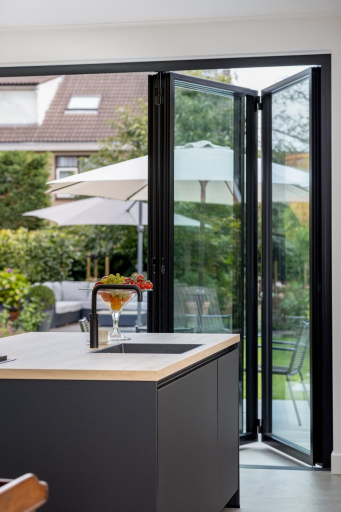 serre uitbouw glazen vouwwand