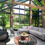 Serre aanbouw van glas