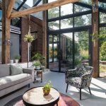 Serre aanbouw van glas