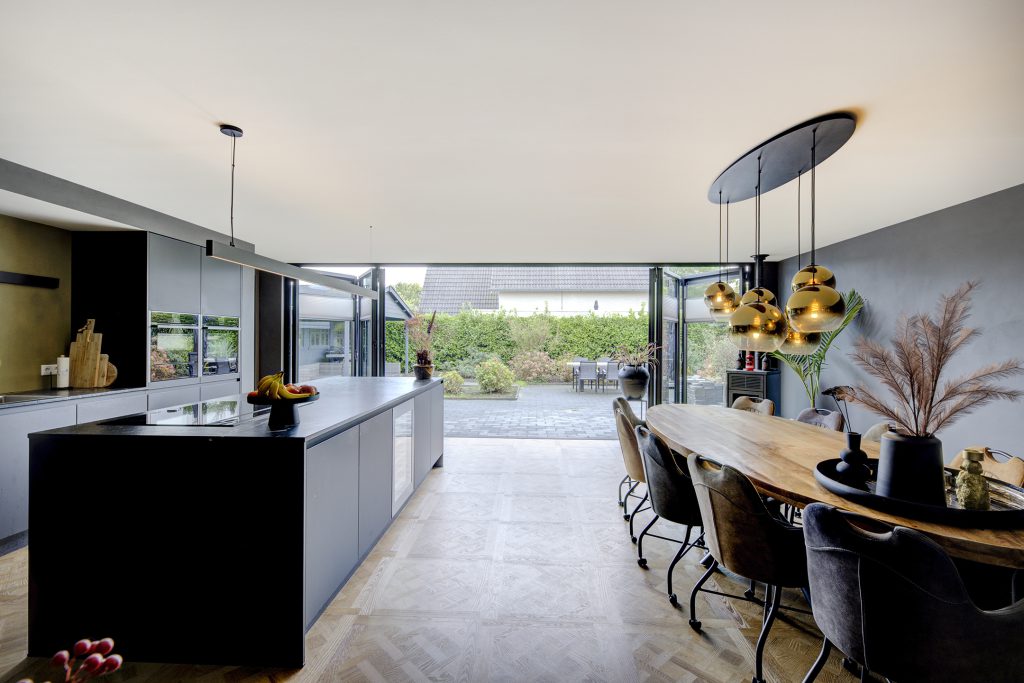 serreaanbouw met zesdelige vouwwand