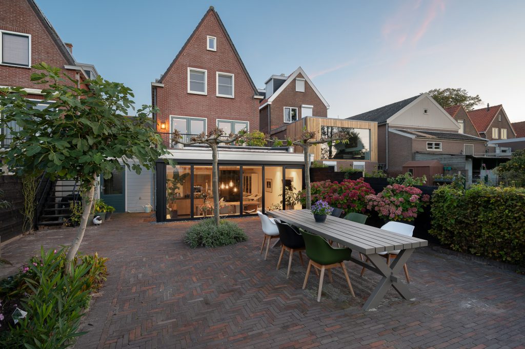 Serre aanbouw met vouwwanden