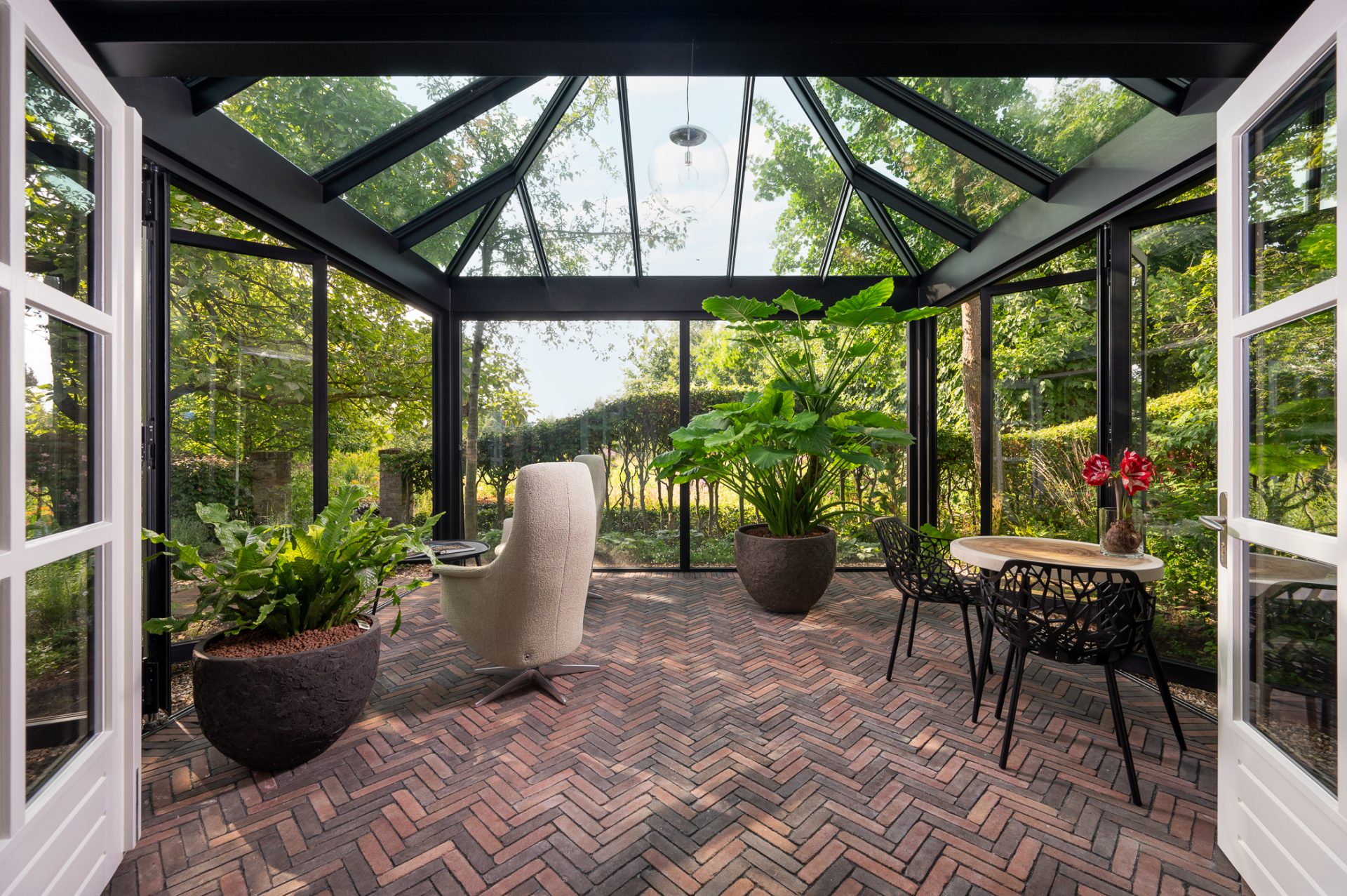 Donkerbruine orangerie