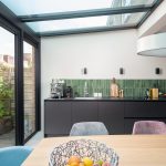 Brede vouwwand met lichtstraat