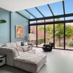 Serreaanbouw aan herenhuis in Amsterdam