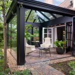 Moderne orangerie met klassieke goot