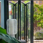 Serreaanbouw aan herenhuis in Amsterdam