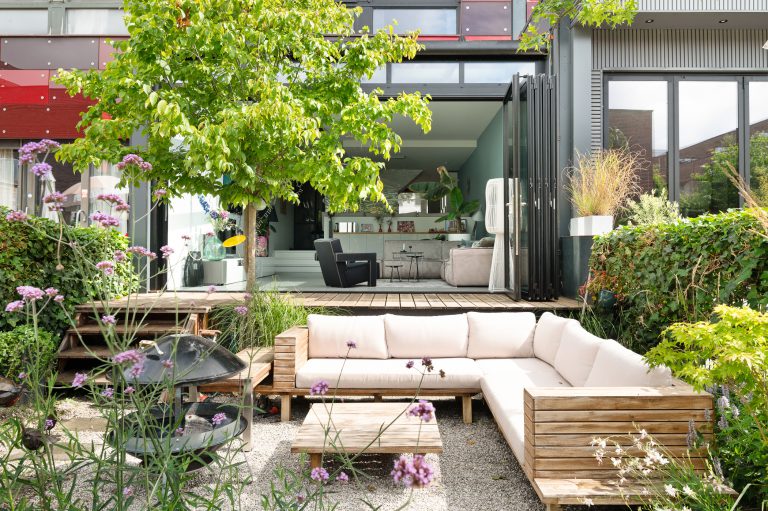 Lounge met serre in Amsterdam