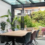 Serreaanbouw met lichtstraat