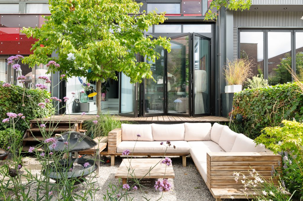 Serreaanbouw aan stadswoning in Amsterdam