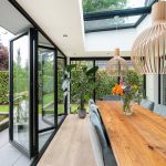 Luxe uitbouw met vouwwand en lichtstraat