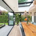 Serre met vouwwand en lichtstraat