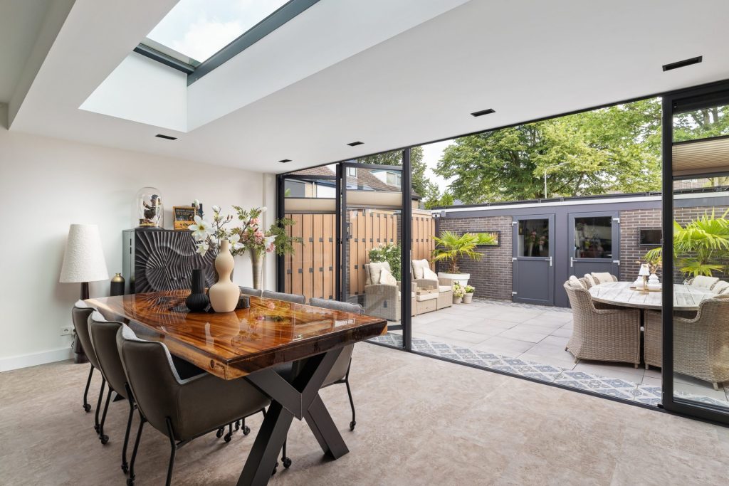 Ruime serre met veel daglicht in Zeist