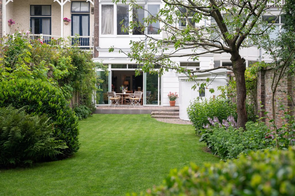 Serreaanbouw aan rijtjeswoning in Den Haag