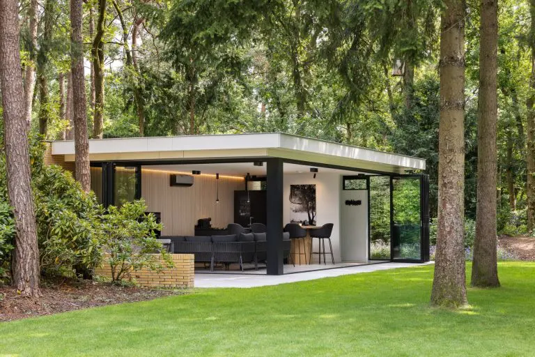 Serre in de natuur met vouwwanden