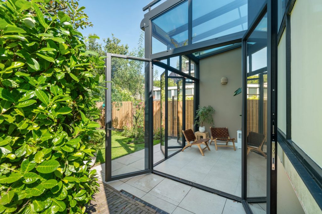 Serre met openslaande deuren in Amstelveen