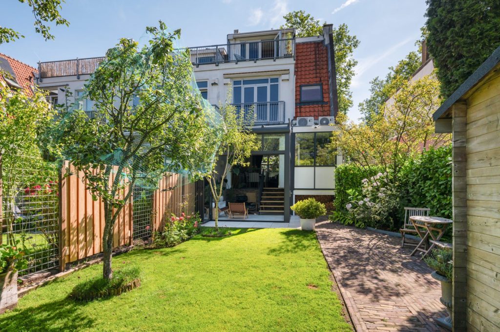 Serre met vouwwand in Noord Holland