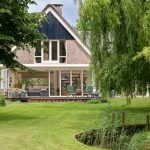 Openstaande vouwwand met directe doorgang naar het terras