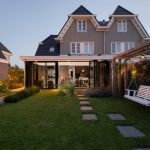 Lichte serre met 3-vaks lichtstraat