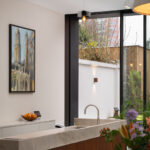 Open verbinding tussen tuin en interieur dankzij grote schuifpuien