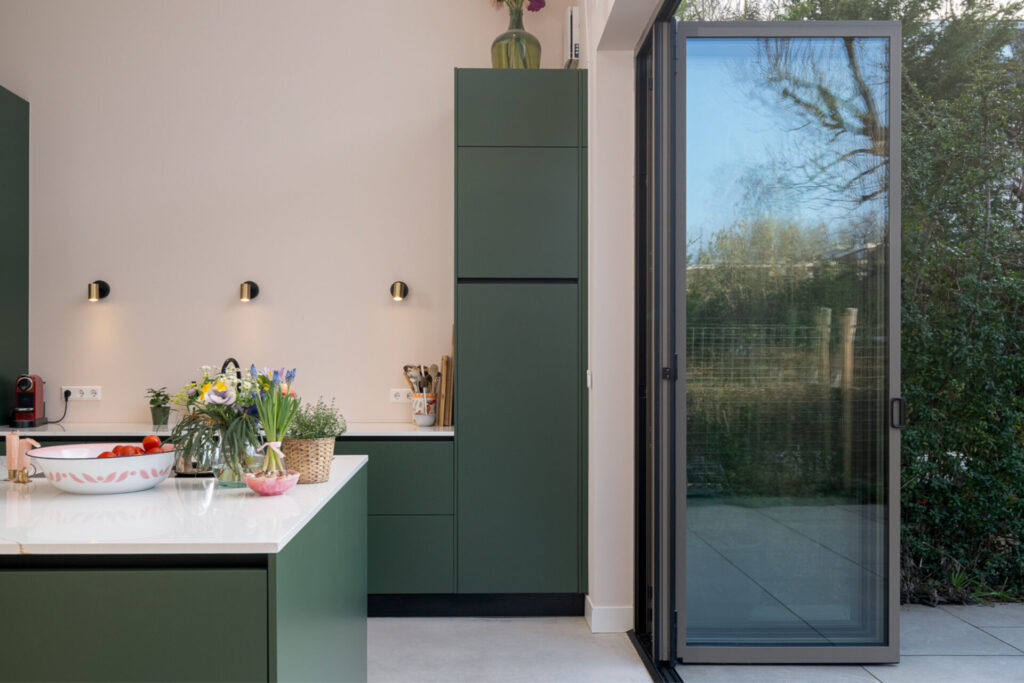 Open leefruimte dankzij aluminium serreconstructie